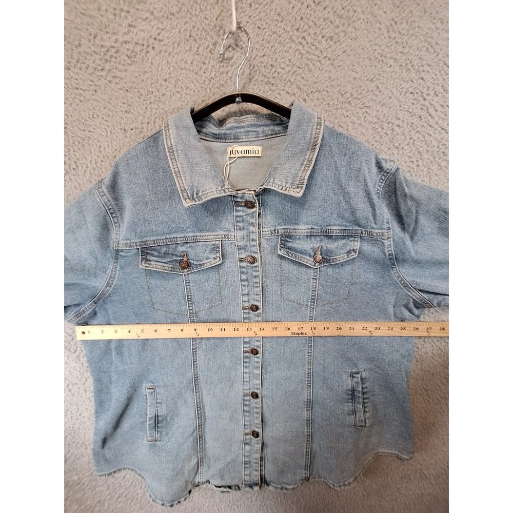 Luvamia Denim Jacket Women 3XL Blue Chest Pockets Classic Button Front - Picture 2 of 9